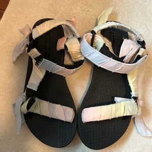 Arizona love pastel tie dye sandals size 38 never worn
